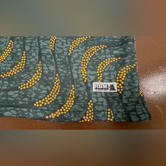 Green and Yellow Long Sleeve Tee - Picture 4 of 8